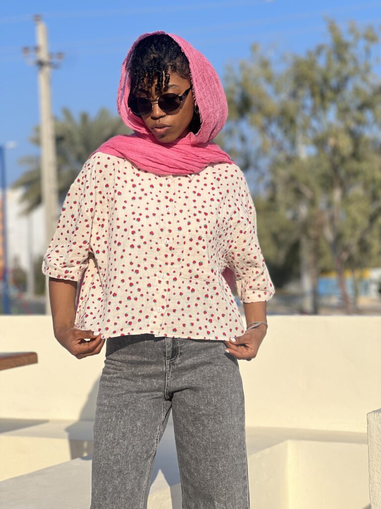 shomiz-crop-totfarangi-bershka